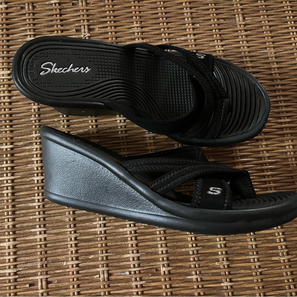 Skechers Rumblers brand new, black